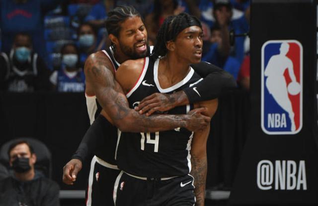 星空体育app下载-我的名字叫曼恩！快艇小将神奇一战锁定名宿身份